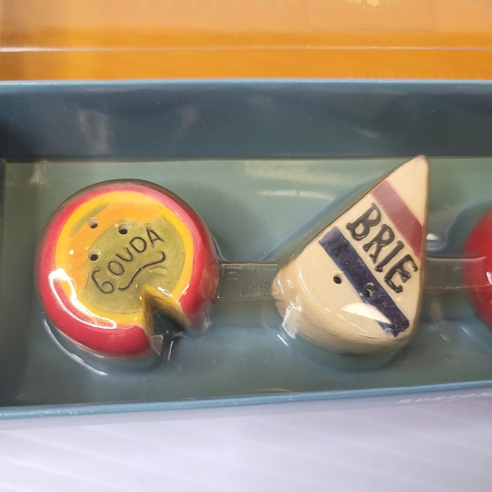 Boston Warehouse Cheese Spreaders Salt Pepper Set Charcuterie Brie Gouda New VTG - Picture 4 of 12